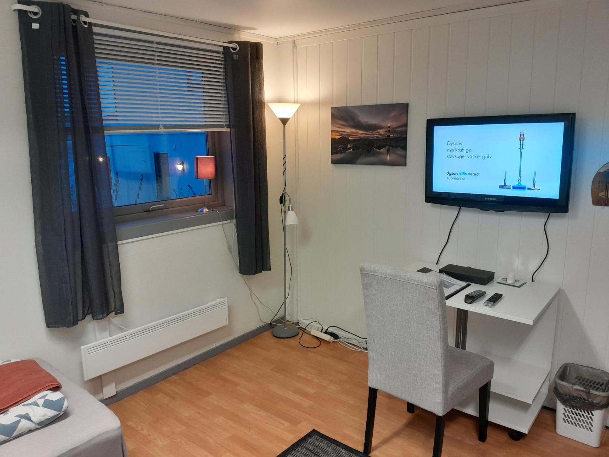 Wilhelmsen Romutleie Motel Vardo Eksteriør billede